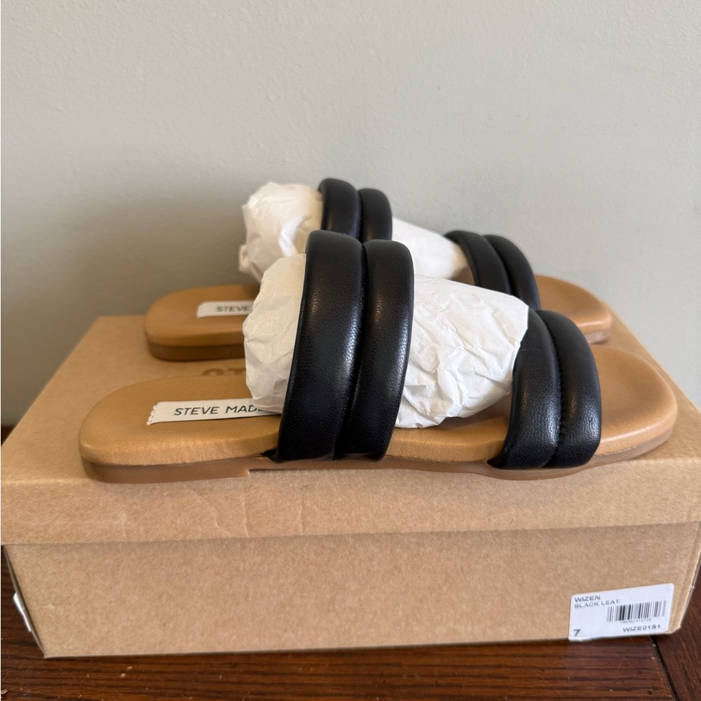 Steve‎ Madden Wizen black flat sandals NEW